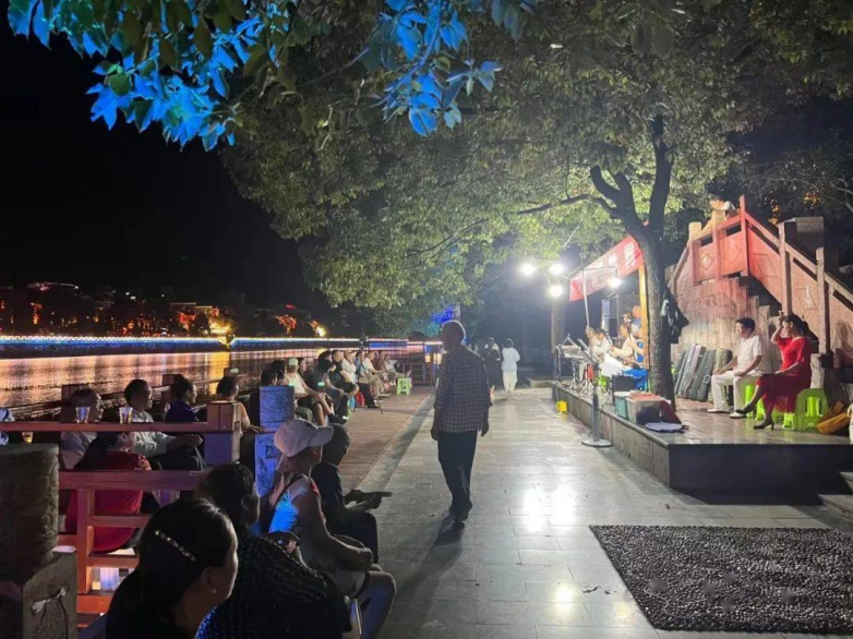 一座武陵深闺里的温泉古城，撩开面纱。。。。。。叫板巴马 ！——贵州石阡的长寿之谜