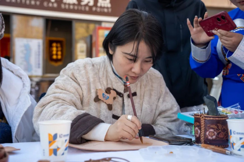 非遗传承与生态守护——中国“2024十佳生态环境志愿者”孟璐璐走进中旅景区