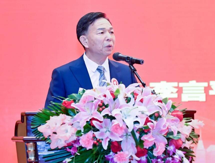 第二届央地合作发展大会在京举行 书画艺术赋能政企融合新篇章