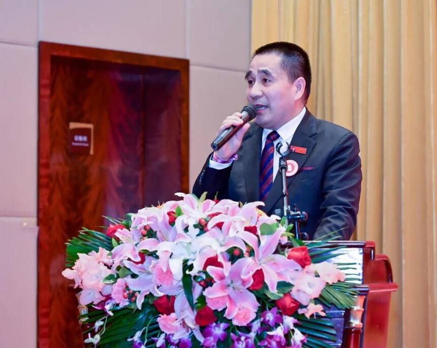 第二届央地合作发展大会在京举行 书画艺术赋能政企融合新篇章