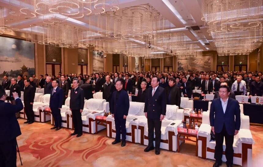 第二届央地合作发展大会在京举行 书画艺术赋能政企融合新篇章