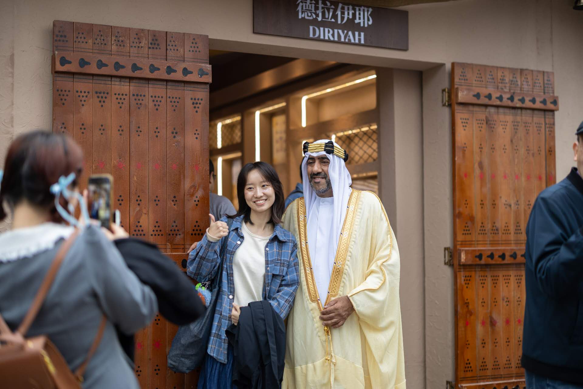 “沙特小镇”空降上海首日人气爆棚！沉浸式感受沙特地道生活，精彩体验抢先看